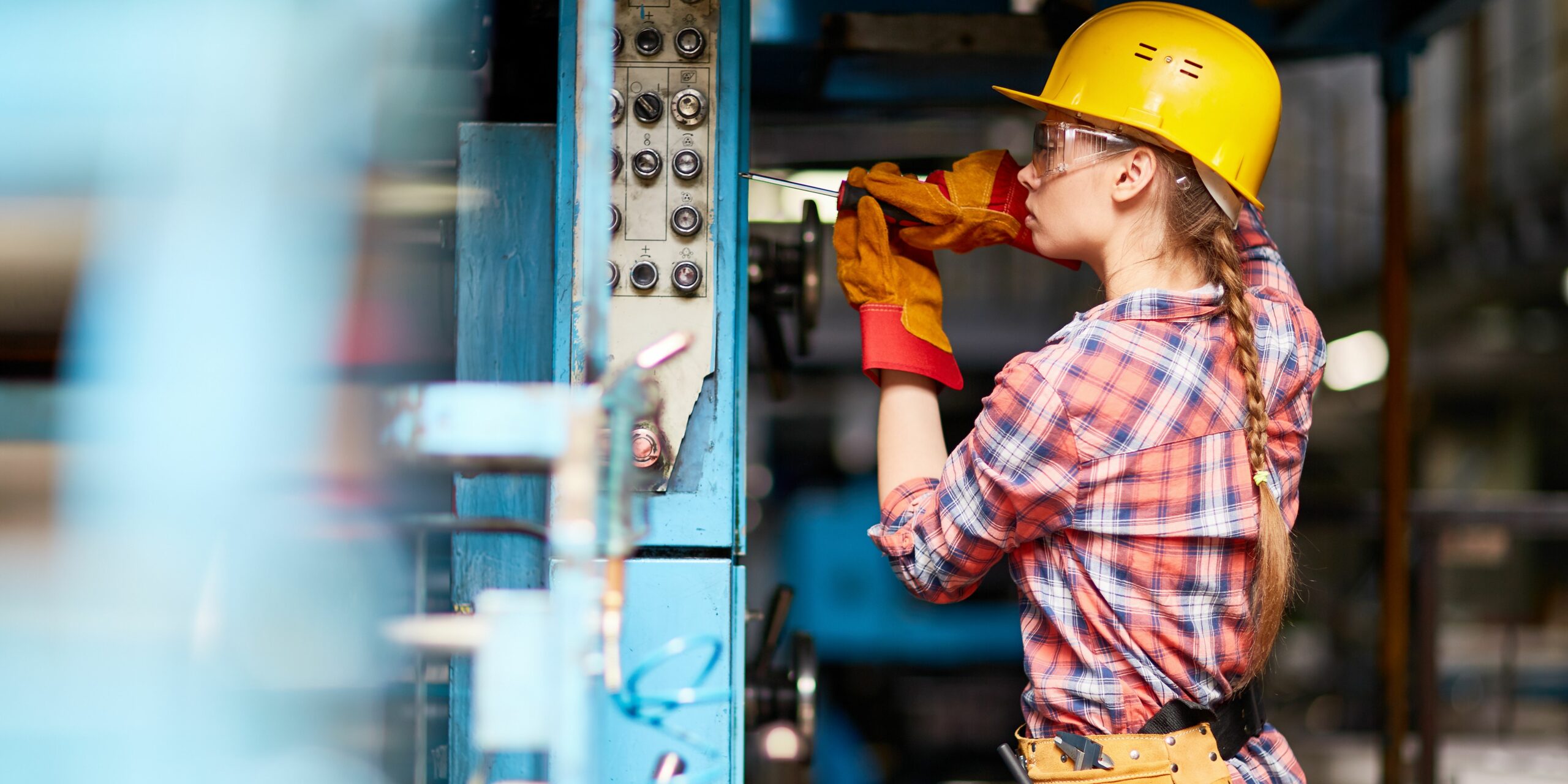 4 Reasons to Consider a Career in the Skilled Trades